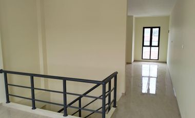 Di jual rumah atau ruko murah di sumur batu kemayoran