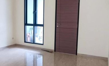 Di jual rumah atau ruko murah di sumur batu kemayoran