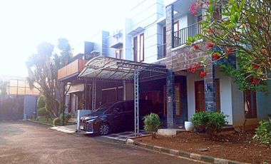 Disewakan Rumah Semi Furnished khusus Huni di  Pejaten Barat Jaksel
