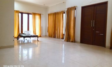 Disewakan Rumah Semi Furnished khusus Huni di  Pejaten Barat Jaksel