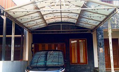 Disewakan Rumah Semi Furnished khusus Huni di  Pejaten Barat Jaksel