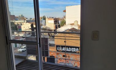 Departamento en alquiler. Prof. Aguer 4808, Villa Ballester