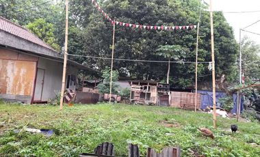 Disewakan Tanah Kosong Murah dan strategis di Pinggir Danau