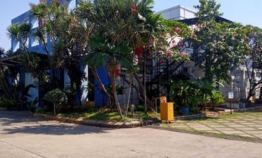 Di sewakan kantor berikut lahan luas. jakarta timur