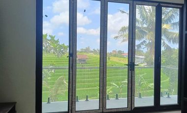 VILLA READY UNIT FURNISHED 2LT VIEW SAWAH LOKASI PERERENAN CANGGU