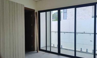 VILLA READY UNIT FURNISHED 2LT VIEW SAWAH LOKASI PERERENAN CANGGU