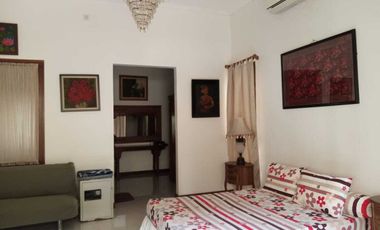 Rumah Plus Kolam Renang dekat Pasar KM 5 Palembang