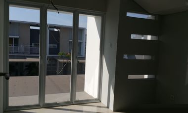 Rumah Jakarta Lebar 6 dekat AEON IKEA tol bebas banjir bisa KPR murah