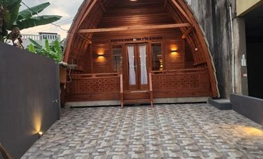 Di jual rumah kayu area cigadung dago