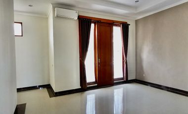 Rumah dijual rumah mewah di Jogja Harga Nego