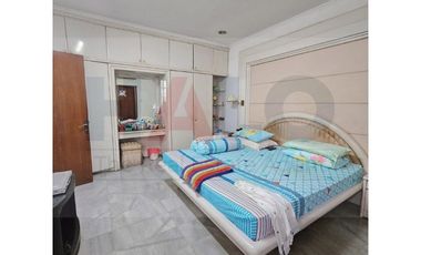 Dijual Rumah Taman Kebon Jeruk Intercon