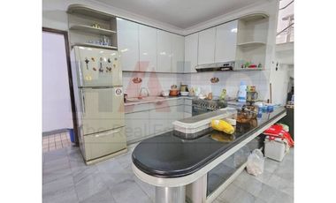 Dijual Rumah Taman Kebon Jeruk Intercon