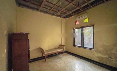 Dijual Cepat Termurah Di Area Renon Rumah 2 Lantai SHM Bali