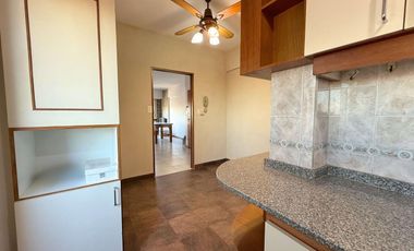 Departamento de 3 ambientes con 2 balcones