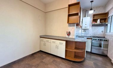 Departamento de 3 ambientes con 2 balcones