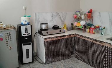 Dijual Rumah 2 lantai luas & strategis,cocok untuk home industry, Lt 1