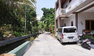 Dijual Rumah 2 lantai luas & strategis,cocok untuk home industry, Lt 1