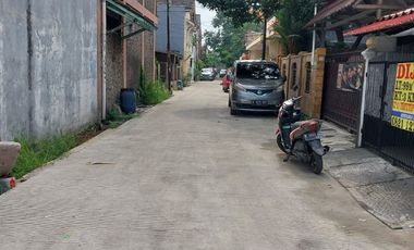 dijual  rumah baru di renovasi Pondok cikunir Indah bebas banjir