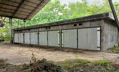 Gudang di Lamongan Tikung