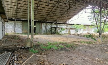 Gudang di Lamongan Tikung