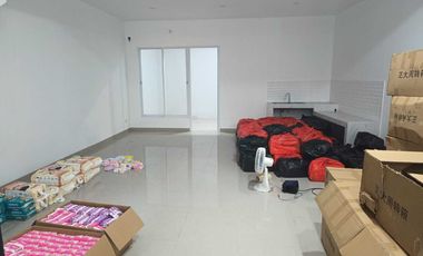 Jual Cepat Rumah Bangunan Baru 3 Tingkat di Tambora Jakarta Barat