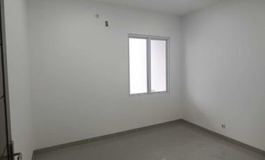 Jual Cepat Rumah Bangunan Baru 3 Tingkat di Tambora Jakarta Barat