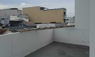 Jual Cepat Rumah Bangunan Baru 3 Tingkat di Tambora Jakarta Barat