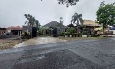 villa murah luas 1000 dekat wisata batu dan kampus UMM parkir luas