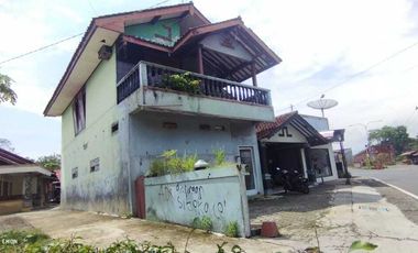 Dijual Rumah Pinggir Jalan cocok untuk Usaha, 450 Meter Pasar Patikraj