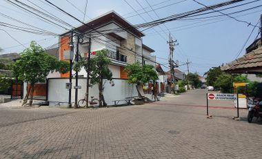 RUMAH KEREN JL UTAMA BUMI MARINA ITS HANG TUAH UNAIR
