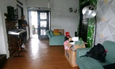 Di jual rumah siap huni