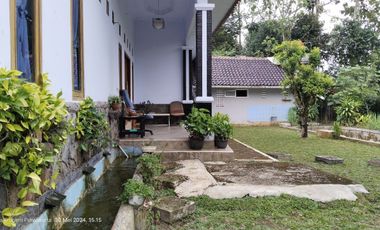 FULL BESERTA ISINYA  RUMAH BERNUANSA VILA  SEJUK DAN AIR NORMAL