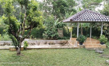 FULL BESERTA ISINYA  RUMAH BERNUANSA VILA  SEJUK DAN AIR NORMAL