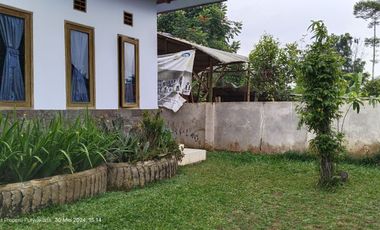 FULL BESERTA ISINYA  RUMAH BERNUANSA VILA  SEJUK DAN AIR NORMAL