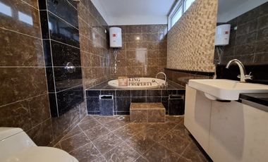 Ada Private Lift Dijual Townhouse 5 Lt di Springhill Golf Residence