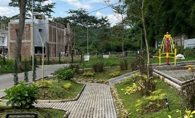 Dijual Hunian Mewah di  Kota Wisata Bandung