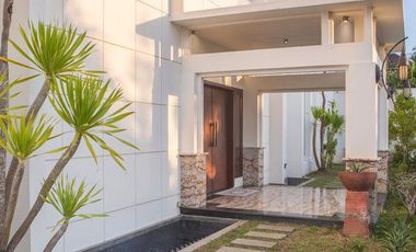 VILLA LUXURY FULLY FURNISHED DEKAT PANTAI LOKASI BEST PECATU RESORT