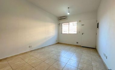 Departamento tipo duplex de 2 ambientes con balcon