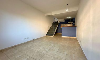 Departamento tipo duplex de 2 ambientes con balcon