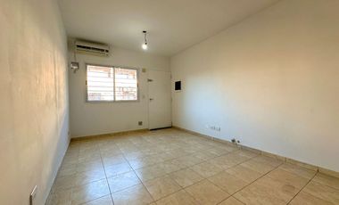 Departamento tipo duplex de 2 ambientes con balcon