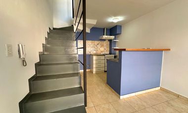 Departamento tipo duplex de 2 ambientes con balcon