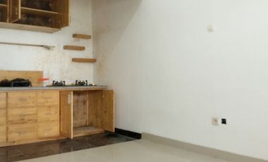 Dijual murah rumah 2 lt siap huni dekat tol pamulang