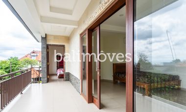 Dijual Dua Villa Berdampingan Di Kesiman Kertalangu