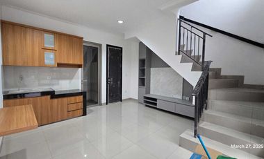 DISEWAKAN CLUSTER SAN ANTONIO 2 KAMAR RUMAH PIK 2 FURNISH