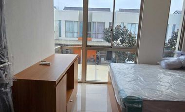 DISEWAKAN CLUSTER SAN ANTONIO 2 KAMAR RUMAH PIK 2 FURNISH