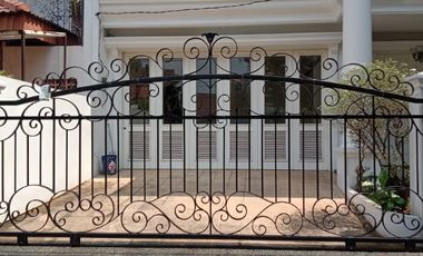 dijual rumah mewah di taman aries Meruya