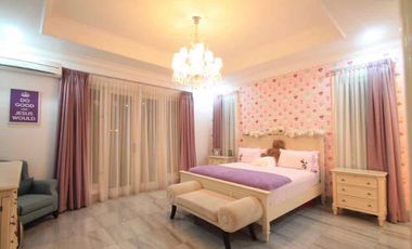 dijual rumah mewah di taman aries Meruya