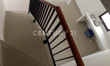 Rumah Siap Huni Di Kawasan Summarecon Mutiara Makassar