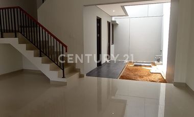 Rumah Siap Huni Di Kawasan Summarecon Mutiara Makassar