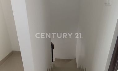 Rumah Siap Huni Di Kawasan Summarecon Mutiara Makassar